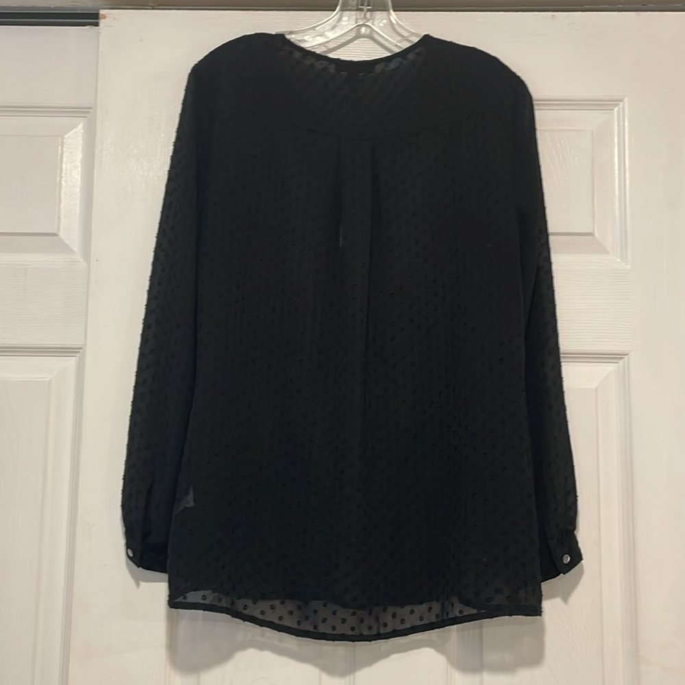 ✨J CREW Black Sheer Dotted Blouse with keyhole neckline size medium - Picture 4 of 4